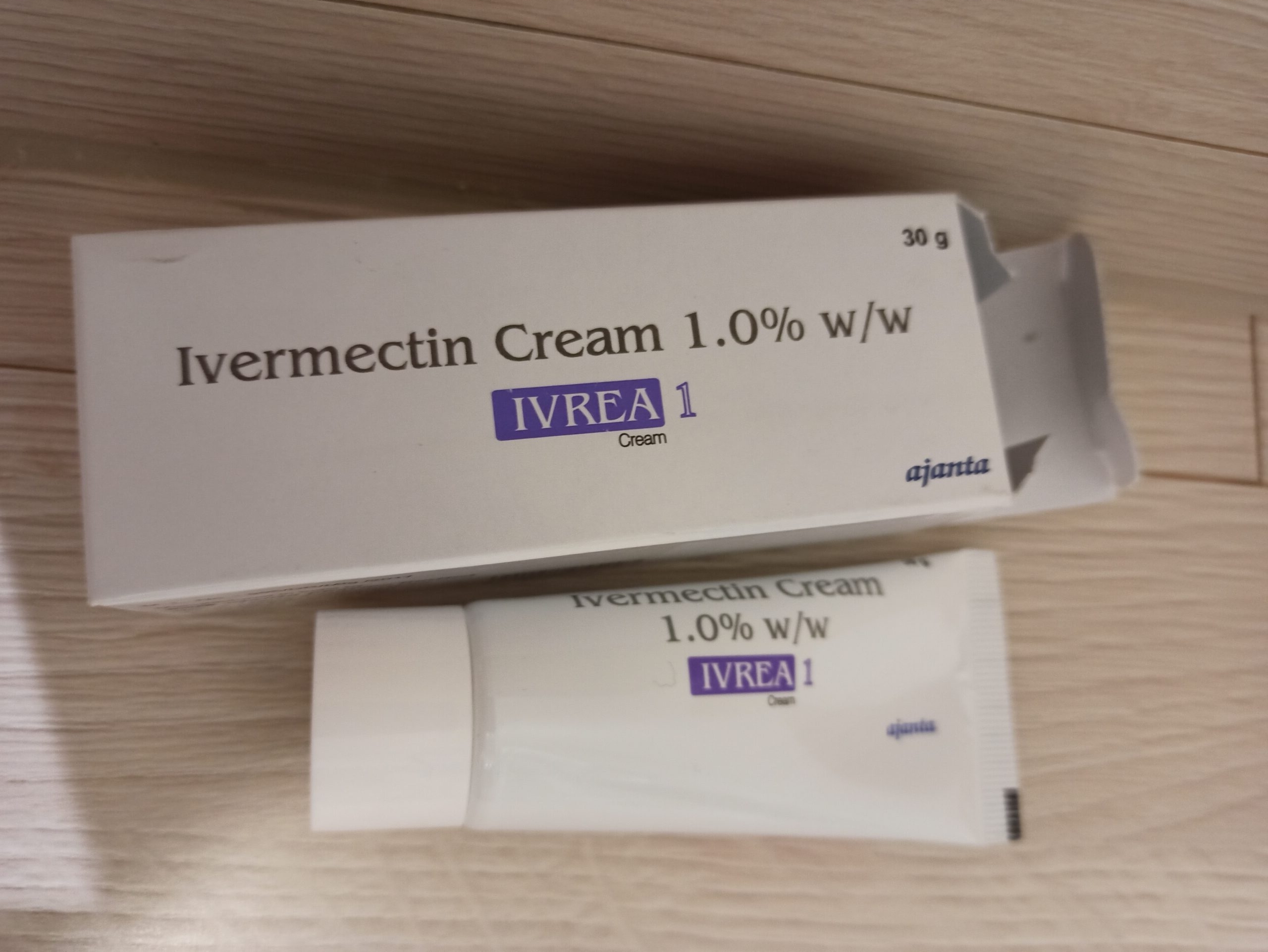이브레아 크림 Ivrea Cream 1% 30g 제품 및 포장이미지 털난다몰 직구